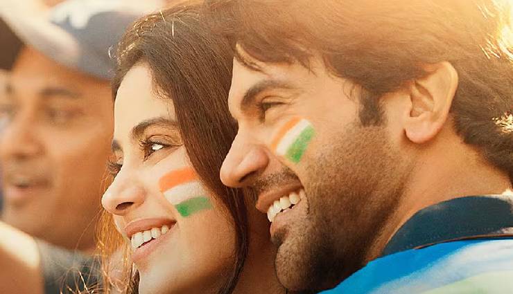 2 News : जान्हवी कपूर ने दिखाई राजकुमार राव की गजगामिनी वॉक, जब एक्ट्रेस को आ गया था पैनिक अटैक