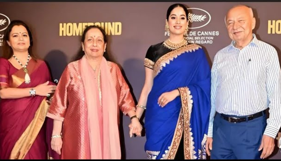 janhvi kapoor,actress janhvi kapoor,sridevi,actress sridevi,janhvi sridevim janhvi saree,homebound movie,homebound special screening,shikhar pahariya