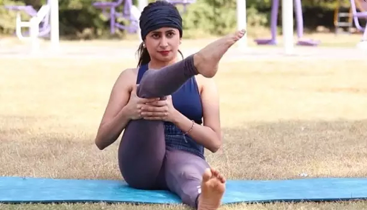 yoga for knee pain,knee pain relief,yoga poses for knees,yoga exercises for knee pain,yoga for knee joint health,yoga for knee strength,yoga for knee flexibility,knee pain management through yoga,yoga for healthy knees,yoga for knee rehabilitation,yoga for knee injury prevention
