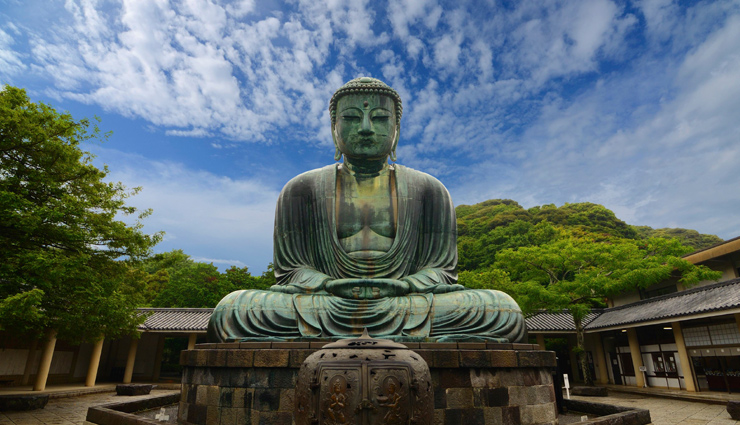 tokyo imperial palace,todaiji temple,mount fuji,great buddha of kamakura,jigokudani monkey park,attractions in japan,japan,places to visit in japan,japan