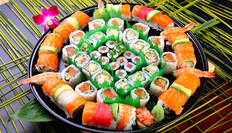 famous cuisine of japan,japanese food,street food of japan,japan,okonomiyaki,sushi,ramen,kaiseki,tempura