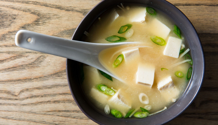 japanese dishes,must try japanese dishes,sushi,onigiri,mochi,miso soup,tempura,zasui