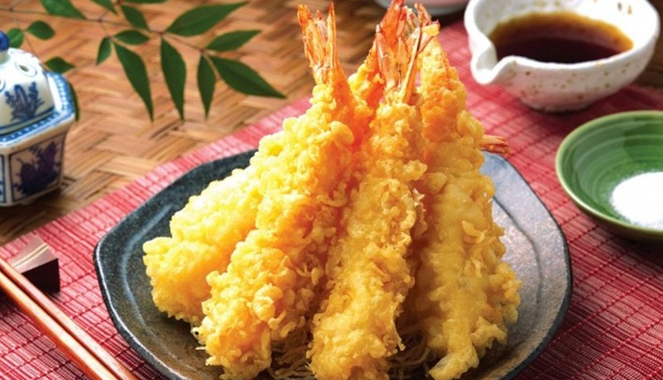 japanese dishes,must try japanese dishes,sushi,onigiri,mochi,miso soup,tempura,zasui