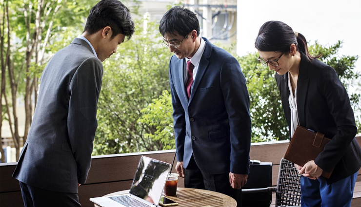 11 Japanese Etiquette Tips You Must Know About