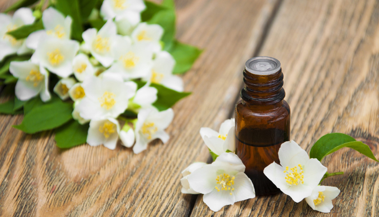 diy face spritz,refreshing face spritz recipes,homemade facial mists for summer,diy skin refreshment during summer,natural face sprays for hot weather,hydrating face spritz for summer,cooling mists for summer skincare,refreshing diy facial sprays,homemade summer skincare remedies,diy face mist recipes for summer rejuvenation