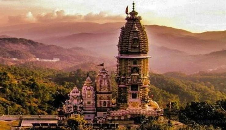 शिव के इस अनोखे मंदिर का रहस्य, पत्थरों से भी आती हैं डमरू की आवाज