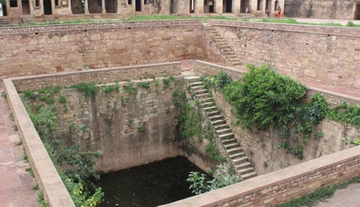 इतिहास प्रेमियों के लिए स्वर्ग से कम नहीं है चित्तौड़गढ़, जानें यहां के प्रमुख दर्शनीय स्थल chittorgarh tourist places,explore chittorgarh attractions,best places to visit in chittorgarh,chittorgarh historical sites,chittorgarh fort and palaces,top tourist destinations in chittorgarh,chittorgarh sightseeing spots,famous landmarks in chittorgarh,cultural heritage of chittorgarh,must-visit places in chittorgarh