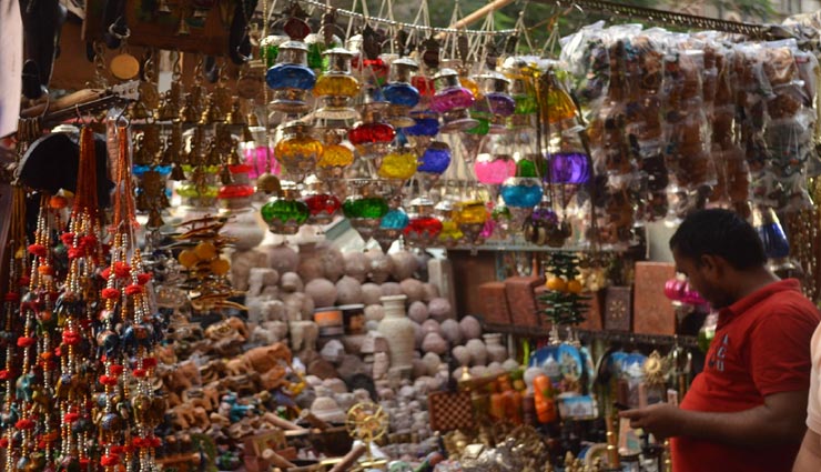 बड़े शहरों में स्थित है ये सस्ते मार्केट, उठा सकते है खरीददारी का भरपूर मजा