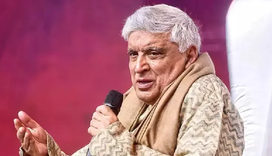 हिजाब विवाद पर बोले जावेद अख्तर, नीतीश कुमार बिना शर्त माफी मांगे