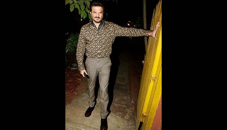 javed akhtar celebrates 75th birthday,javed akhtar,javed akhtar retro themed party,entertainment news,farahan akhar,shibani dandekar,ali faizal,anil kapoor,shabana aazmi