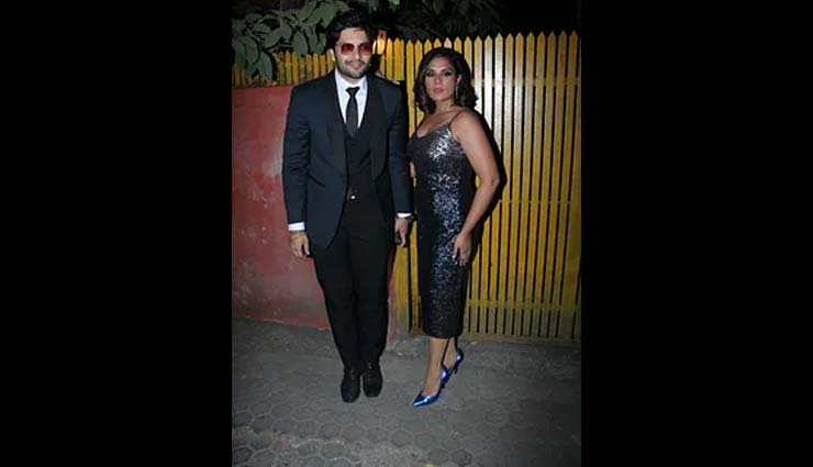 javed akhtar celebrates 75th birthday,javed akhtar,javed akhtar retro themed party,entertainment news,farahan akhar,shibani dandekar,ali faizal,anil kapoor,shabana aazmi