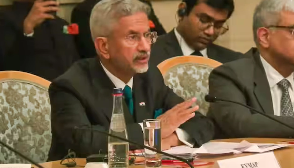 ट्रंप की टैरिफ पॉलिसी से बढ़ी मुश्किलें! भारत का हुआ 58.9 अरब डॉलर का घाटा, रूस में जयशंकर ने जताई चिंता