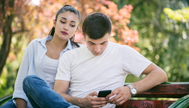 why relationships fail,reasons for relationship breakup,causes of relationship failure,emotional disconnect in relationships,infidelity in marriage,relationship challenges,relationship ending reasons,marriage problems,relationship advice,relationship struggles