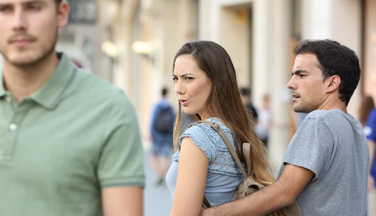 controlling boyfriend,red flags,toxic relationships,manipulation,genuine care,possessiveness,emotional abuse,relationship advice,unhealthy relationships,love vs control