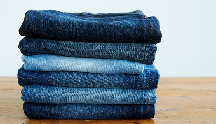 take care of jeans,jeans care tips,household tips ,जींस कि चमक के उपाय, जींस के टिप्स, जींस की सफाई के टिप्स, जींस का रखरखाव 
