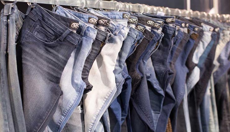 indian markets,delhi markets,cheap branded jeans markets,markets of delhi