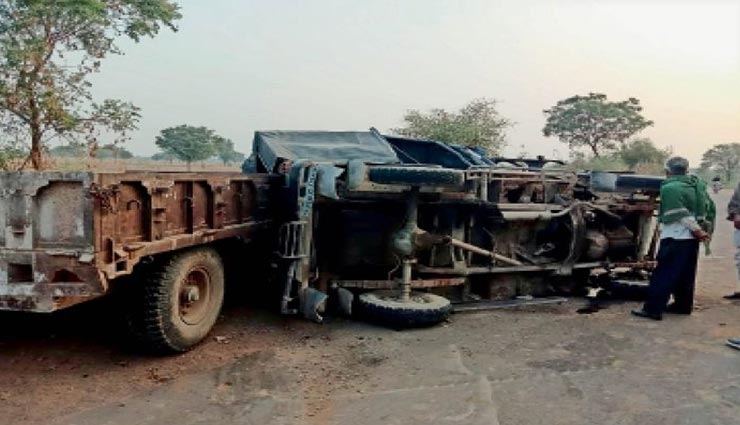 जोधपुर : जीप व ट्रैक्टर में हुई भिड़ंत, दोनों में सवार थे मजदूर, दस लोग घायल