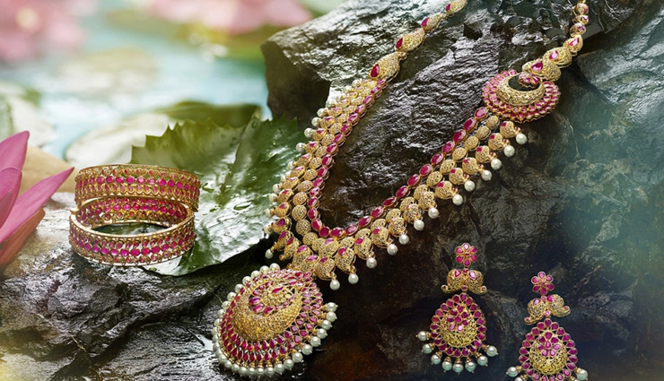 मदर्स डे पर अपनी मां के चेहरे पर लाए मुस्कुराहट, गिफ्ट करें ये 7 चीजें mother day 2022,mother gift ideas in hindi,gift for mothers