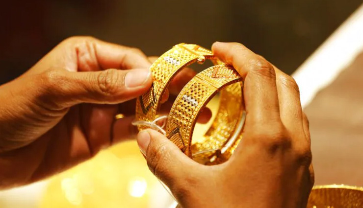 International Women's Day 2023 : ये ट्रेंडी और चुनिंदा चीजें बनेगी इस दिन की परफेक्ट गिफ्ट ऑप्शन international womens day 2023,international womens day gift ideas,relationship tips