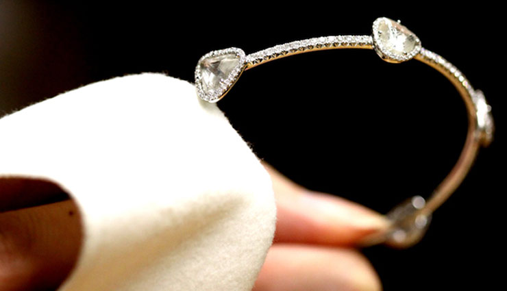 household tips,tips to clean jewellery,jewellery clean