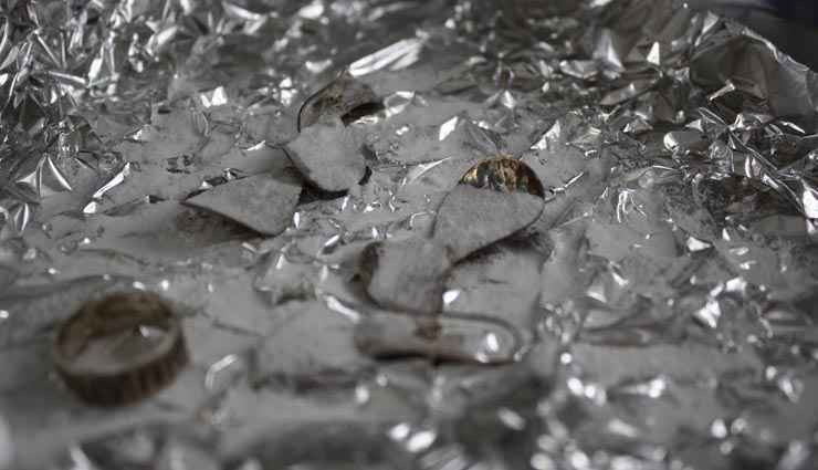tips to clean expensive jewellery,household tips in hindi,clean expensive jewellery with detergent powder,clean expensive jewellery with toothpaste,clean expensive jewellery with salt