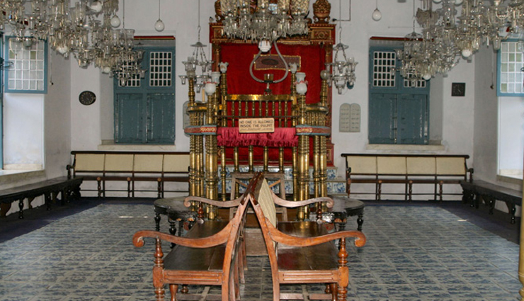 tourist places in kochi,top attractions in kochi,best places to visit in kochi,kochi sightseeing,historical places in kochi,tourist destinations in kochi,kochi travel guide,kochi points of interest,famous landmarks in kochi