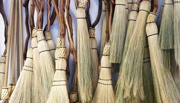 diwali,broom,buy