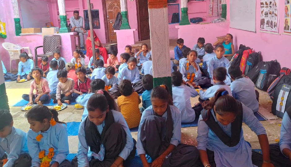 झालावाड़ स्कूल हादसे के बाद फिर से लौट रही खुशियाँ, कक्षाओं में गूंजे ‘1, 2, 3...’ jhalawar school accident,peepalodi village school reopening,rajasthan government school,bhajanlal sharma education initiative,school safety measures,children back to school,alternative school arrangements,school mid day meal,teacher counseling school,school infrastructure rajasthan