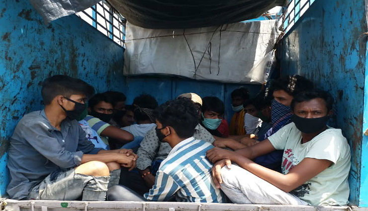यूपी / वाहनों में छिपकर महाराष्ट्र से झांसी पहुंचे 44 प्रवासी मजदूर, रात में करते थे सफर 