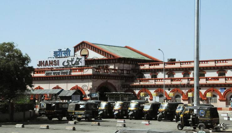 यूपी सरकार ने बदला एक और नाम, झांसी रेलवे स्टेशन अब बन गया वीरांगना लक्ष्मीबाई