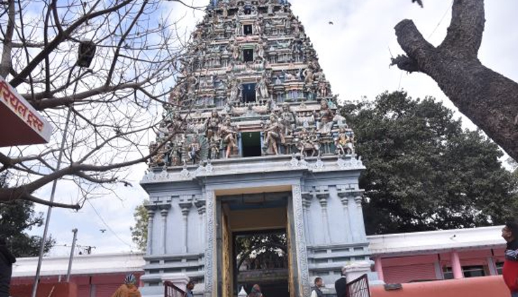 राजस्थान के इन शिव मंदिरों में उमड़ती है भक्तों की भीड़, सावन के महीने में जरूर करें दर्शन shiv temples in rajasthan,lord shiva temples in rajasthan,rajasthan famous shiva temples,shiva temples tour in rajasthan,best shiv temples to visit in rajasthan,ancient shiva temples of rajasthan,rajasthan revered shiva shrines,spiritual journey to shiva temples in rajasthan