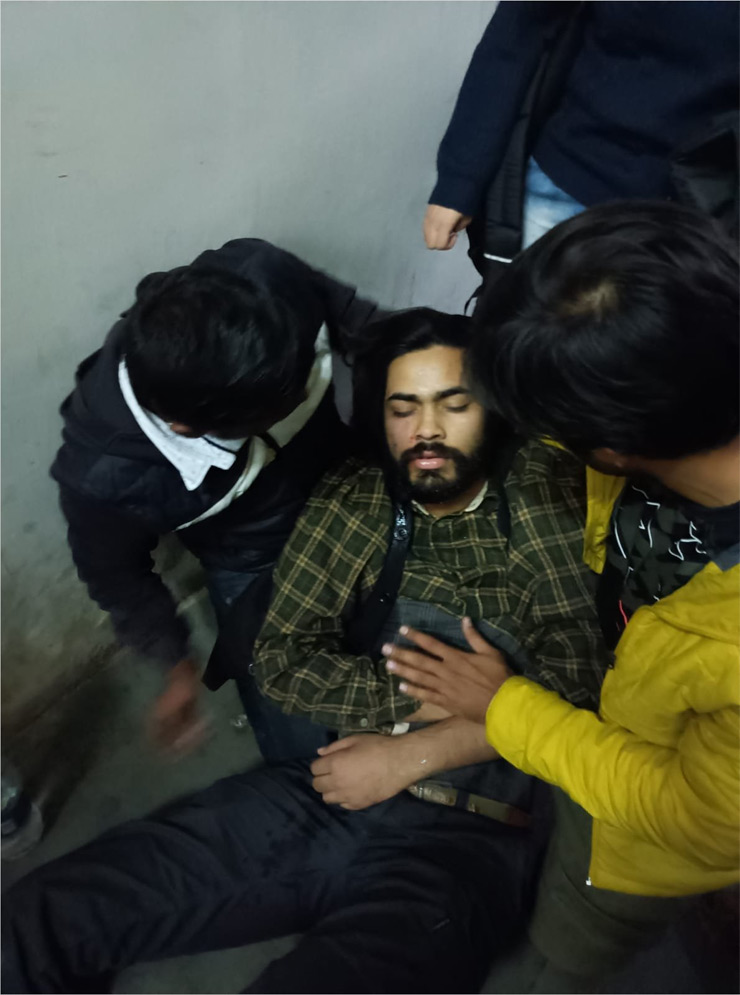 dispute in jnu,abvp-aisa students fighting,jnu students injured in fight,students disputes