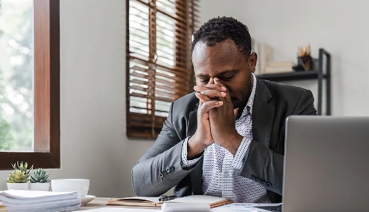 emotional unavailability,signs hes not ready for commitment,emotional readiness in relationships,dating advice,signs of emotional unavailability,emotional commitment,relationship clarity,how to recognize emotional unavailability,signs he’s not interested,long-term relationship readiness