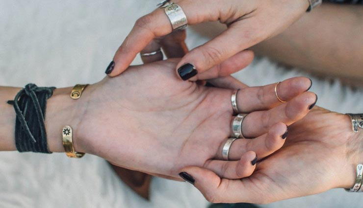 astrology tips,astrology tips in hindi,palmistry,job palmistry