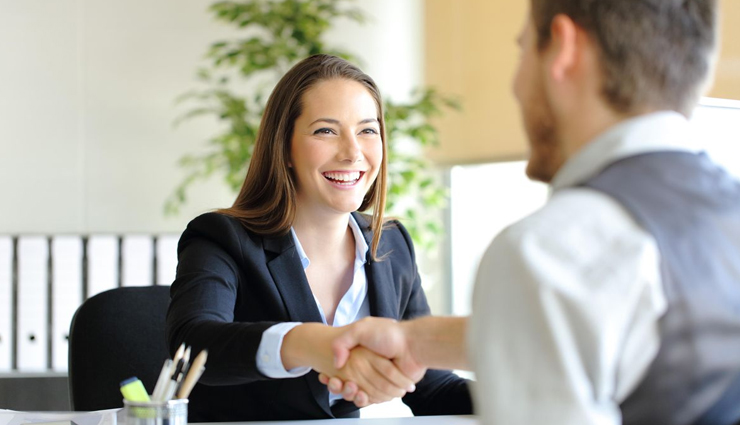 tips to be good friends with your co-worker,how to become a good friend of your co-worker,mates and me,relationship tips