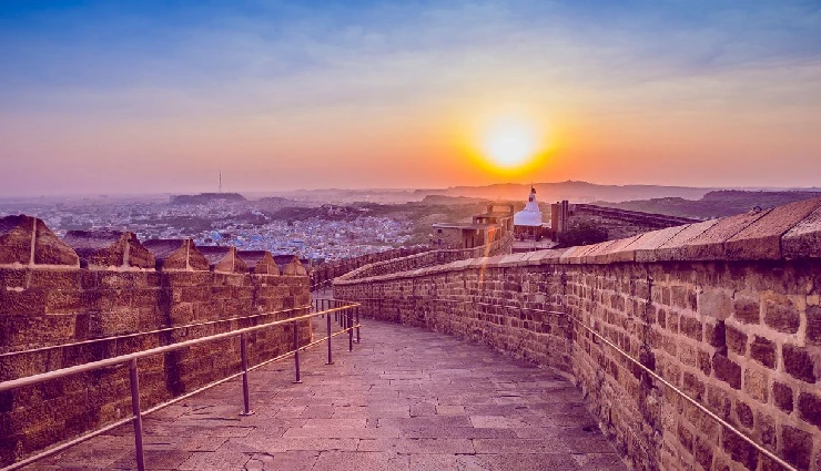 romantic sunset dinners india,best dinner spots with sunset views,couples dining destinations india,sunset date ideas,romantic restaurants india,sunset dinner places,scenic dinner spots india,travel for couples,sunset romance in india,dreamy dinner destinations