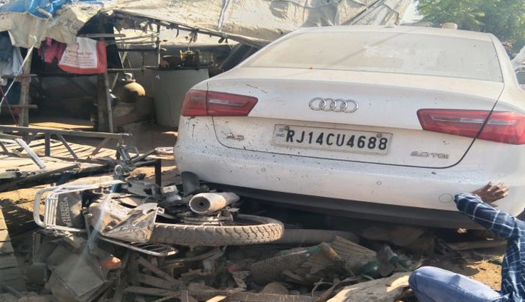 जोधपुर : तेज रफ्तार ऑडी कार झोपड़ पट्‌टी में घुसी, एक की मौत; 10 घायल