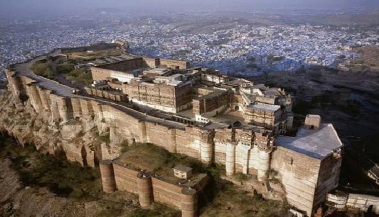 भारत के इस किले से देखा जा सकता हैं पाकिस्तान, जानें इसके रहस्य weird news,weird information,mehrangarh fort,mysterious fort,jodhpur fort
