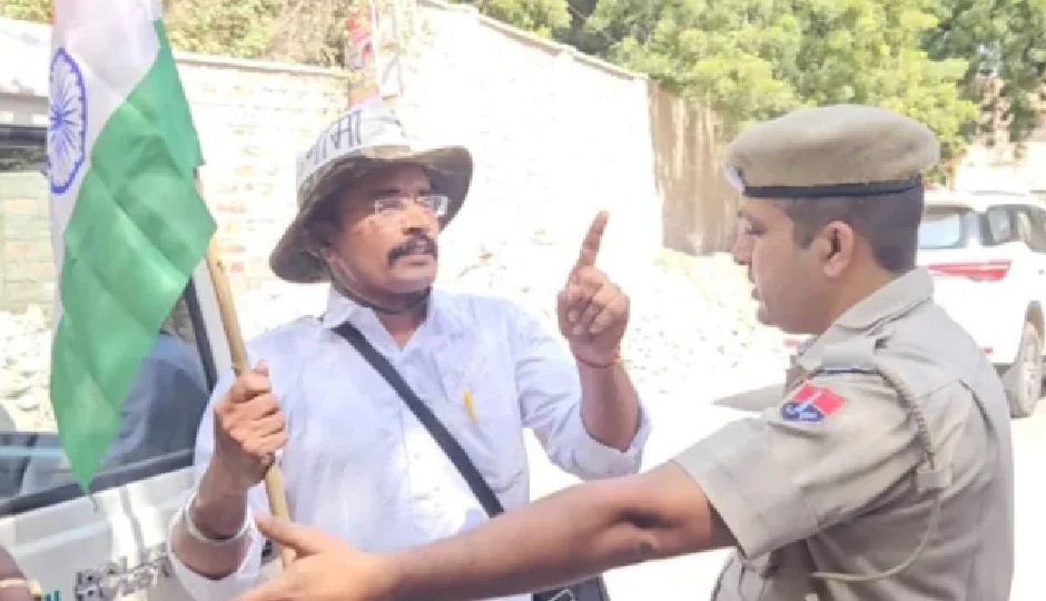 जोधपुर जेल में सोनम वांगचुक, बाहर समर्थक ने लगाए 'वांगचुक ज़िंदाबाद' के नारे; हिरासत में लिया गया