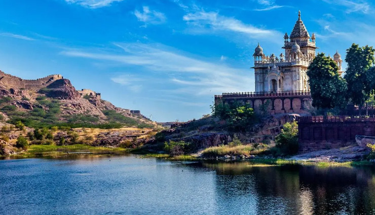 luxurious tourist destinations in india,lavish places to visit in india,top luxury travel spots india,extravagant travel destinations,india luxury travel guide,opulent vacation spots india,luxury experiences in india,best luxury resorts in india,india travel luxury,luxury tourism in india,extravagant destinations in india