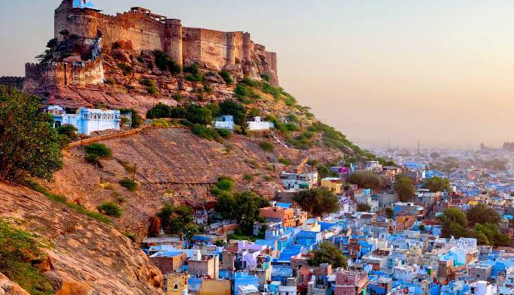 पर्यटकों को अपनी ओर खींचता हैं जोधपुर का शाही अतीत, जानें यहां के दर्शनीय स्थलों की जानकारी 