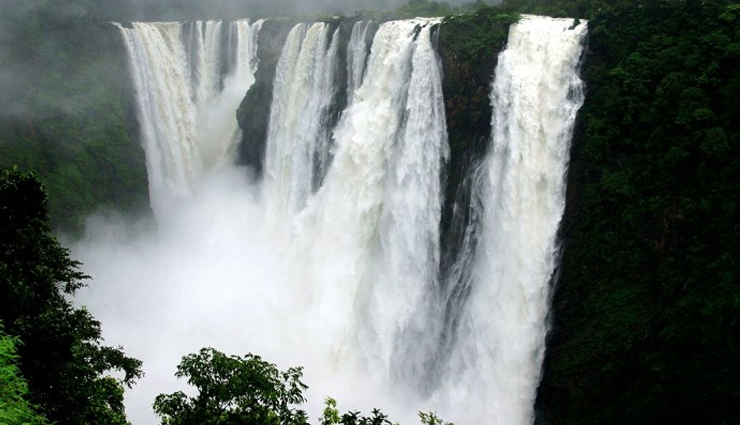 waterfalls to visit in india,best waterfalls in india,amazing waterfalls in india,famous waterfalls in india,top indian waterfalls,must-visit waterfalls in india,indian waterfall destinations,monsoon waterfalls in india,scenic waterfalls india,popular waterfalls india
