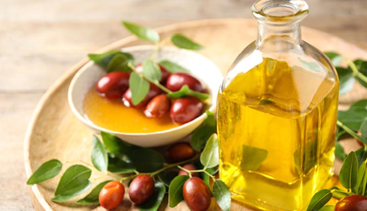 सर्दियों में बढ़ने लगती हैं फटी एडियों की समस्या, इन घरेलू नुस्खों से बनाए इन्हें कोमल home remedies to treat cracked heel,beauty tips,beauty hacks