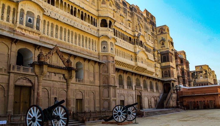 forts of rajasthan,amer fort,chittorgarh fort,jaisalmer fort,ranthambore fort,junagarh fort