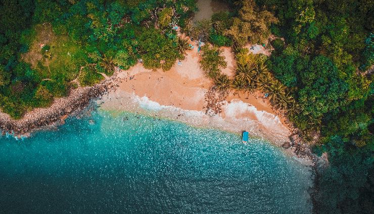 galle,sri lanka,galle fort,dutch influence,galle beaches,colonial charm,tropical serenity,sri lanka travel,galle travel guide,must-see spots in galle,historical sites in galle,sri lanka beaches,best places in galle,tropical travel destinations,galle tourism,cultural heritage of galle