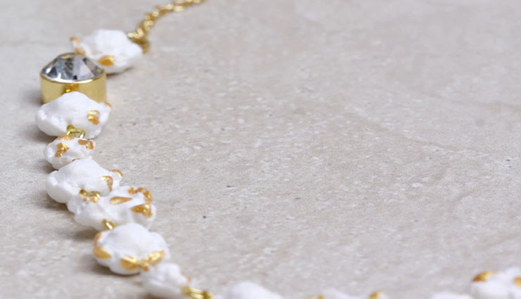 jewellery was made from popcorn,interesting story,weird story,popcorn,popcorn jewellery