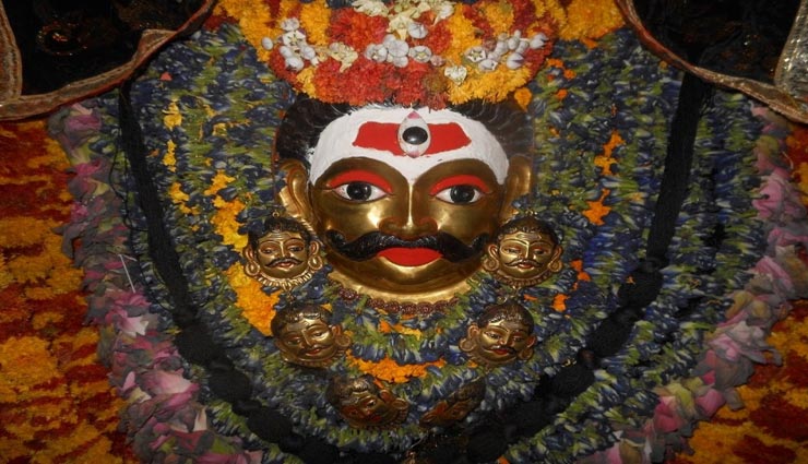 पंचांग के अनुसार आज है कालाष्टमी, इन उपायों की मदद से दूर करें भूत-पिशाच का भय