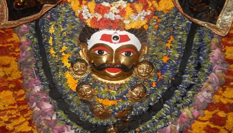 Weird Facts About Kaal Bhairav Nath Temple, Varanasi, Uttar Pradesh