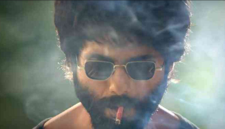 सवालों के घेरे में ‘कबीर सिंह’, महिलाओं को बेइज्जत और उनके अस्तित्व को नकारती है फिल्म