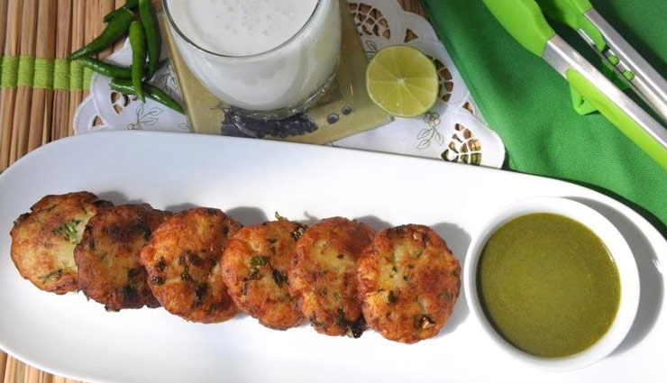 दिवाली स्पेशल : अवधी डिश है कच्चे केले की टिक्की, ले इसका कुरकुरा स्वाद #Recipe hunger struck,diwali special,recipe kacche kele tikki,recipe